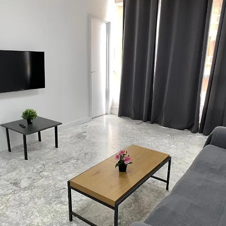 Boutique Living Soho Apartment